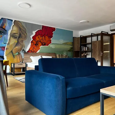 Nasimo Inside Apartment